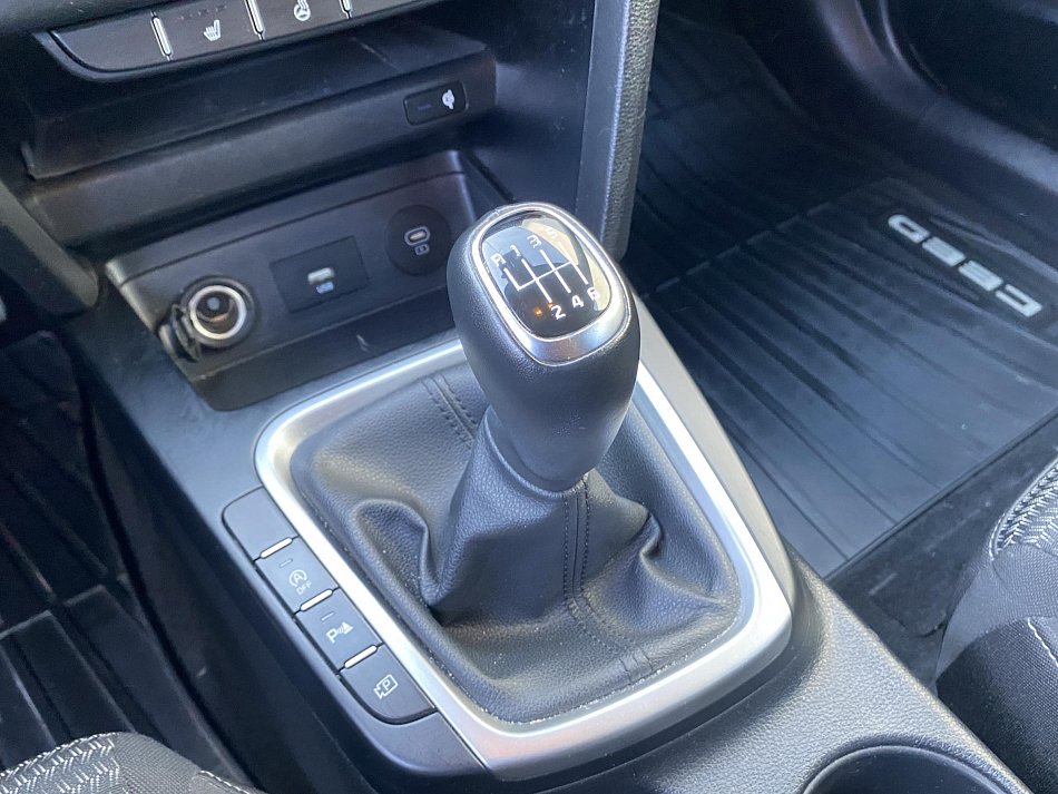 Kia Ceed 1.5 T-GDi TOP SW