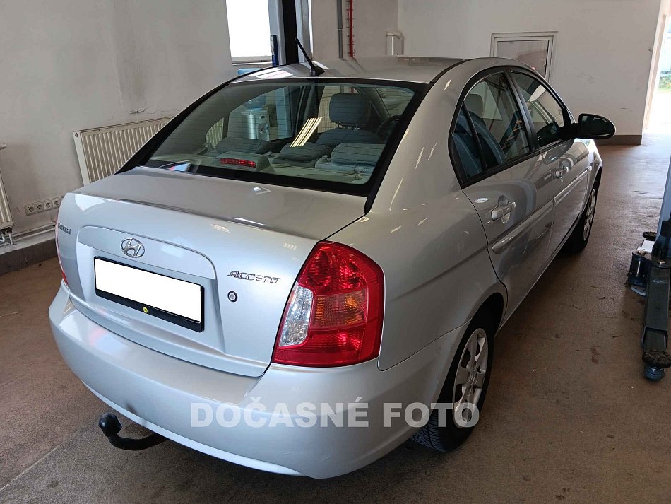 Hyundai Accent 1.4i 