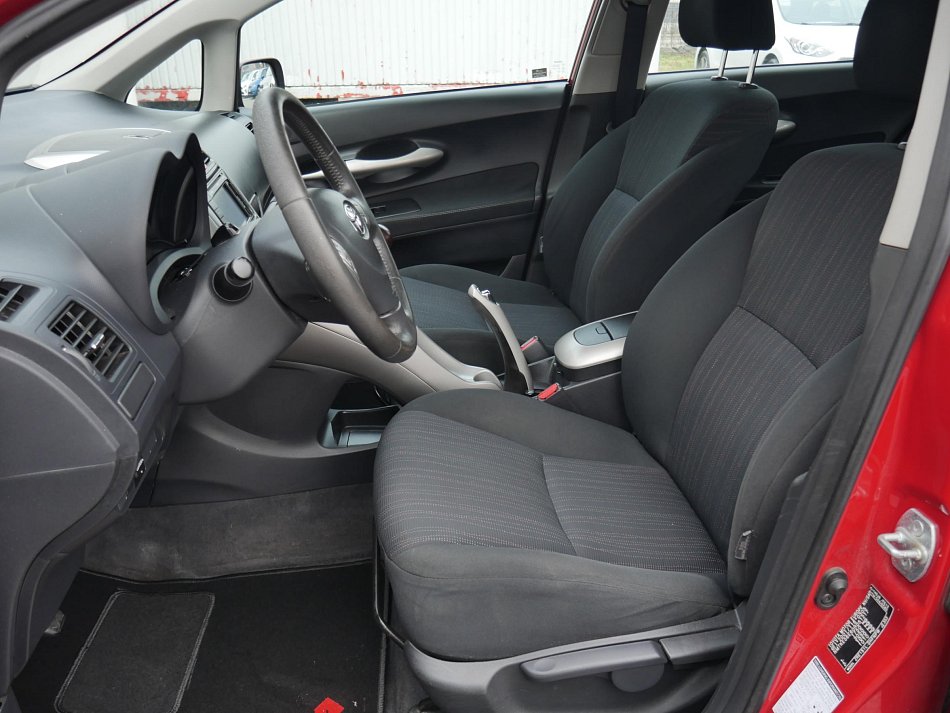 Toyota Auris 1.6 i 