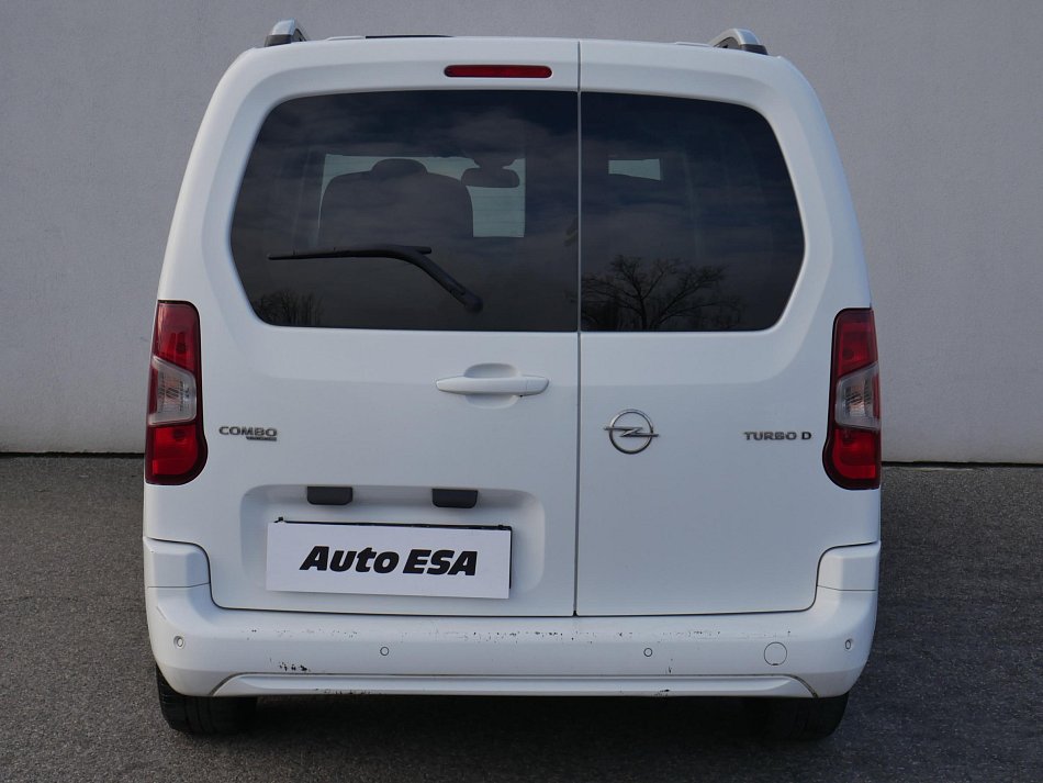 Opel Combo 1.5CDTi  MAXi XL 7míst