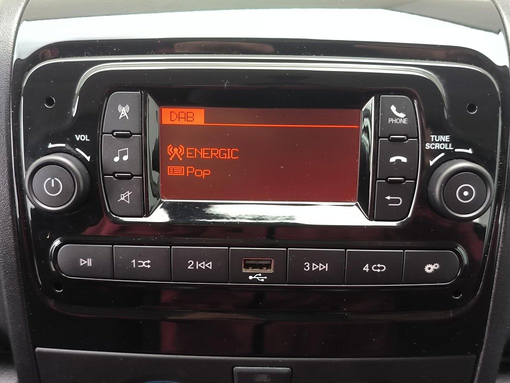 Opel Movano 2.2CDTi  L2H1 7míst