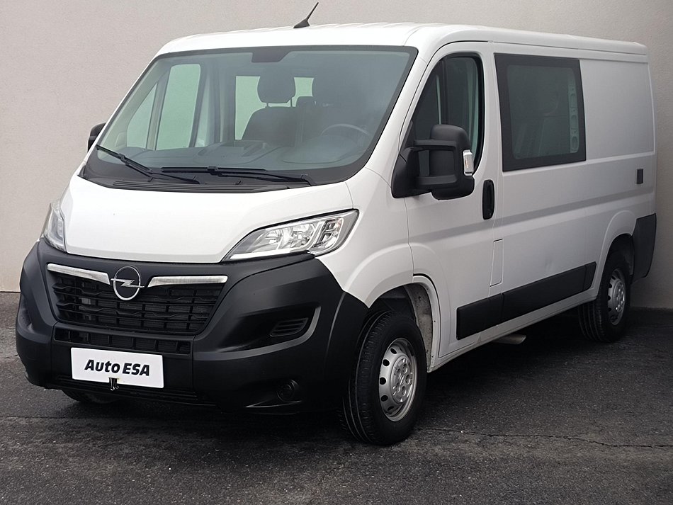 Opel Movano 2.2CDTi  L2H1 7míst
