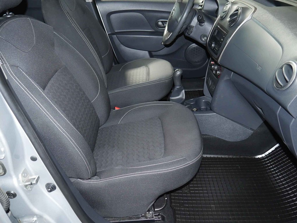 Dacia Sandero 1.2i 