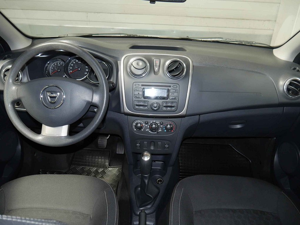 Dacia Sandero 1.2i 
