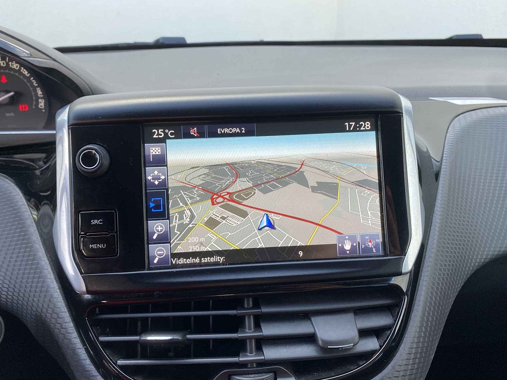 Peugeot 2008 1.2 PT Style