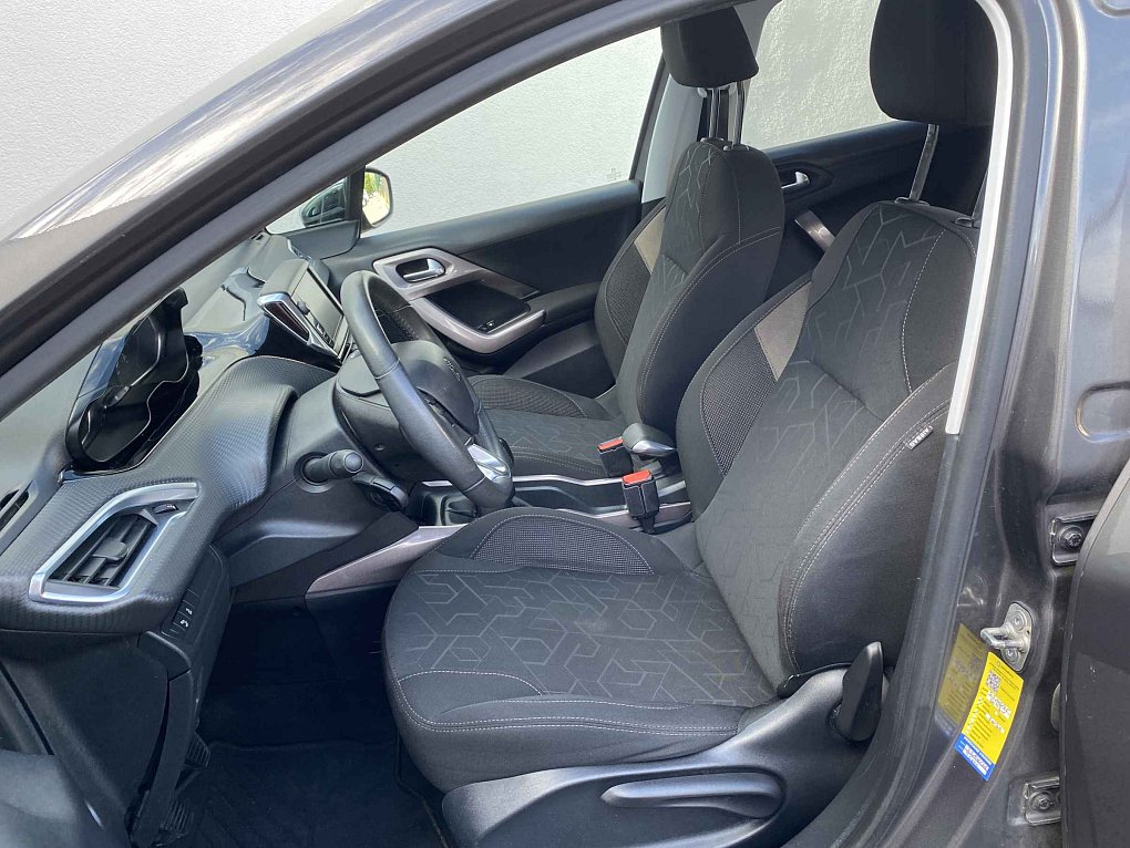 Peugeot 2008 1.2 PT Style
