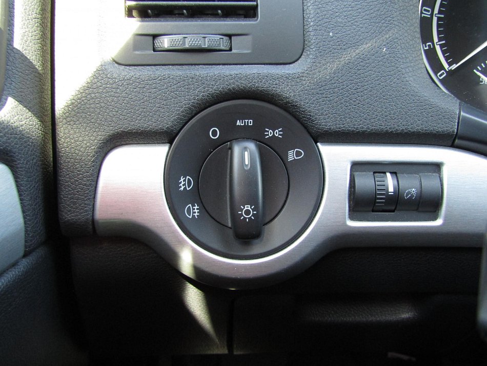 Škoda Octavia II 2.0 TDi RS