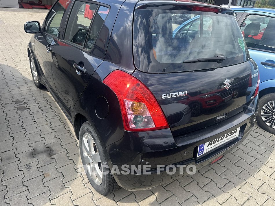 Suzuki Swift 1.3 i  4x4