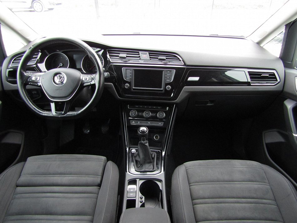Volkswagen Touran 2.0 TDi 