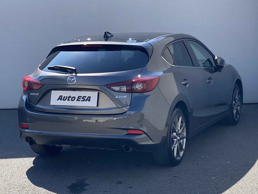 Mazda 3 2.0i 