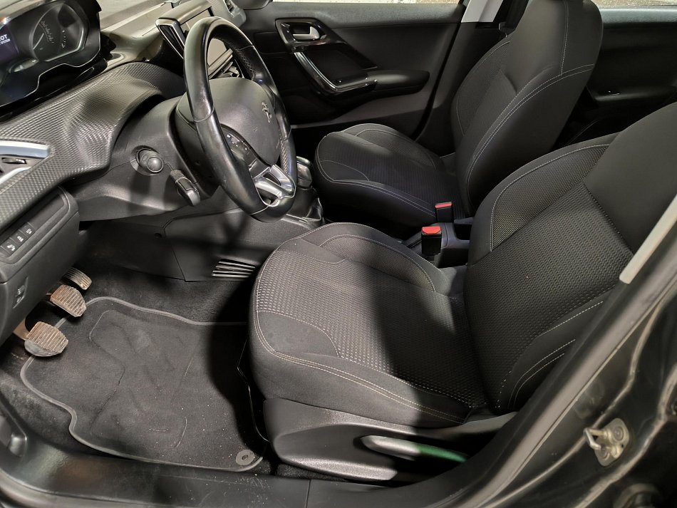 Peugeot 208 1.2PT Allure