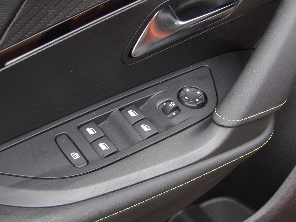 Peugeot 2008 1.2PT GT Line