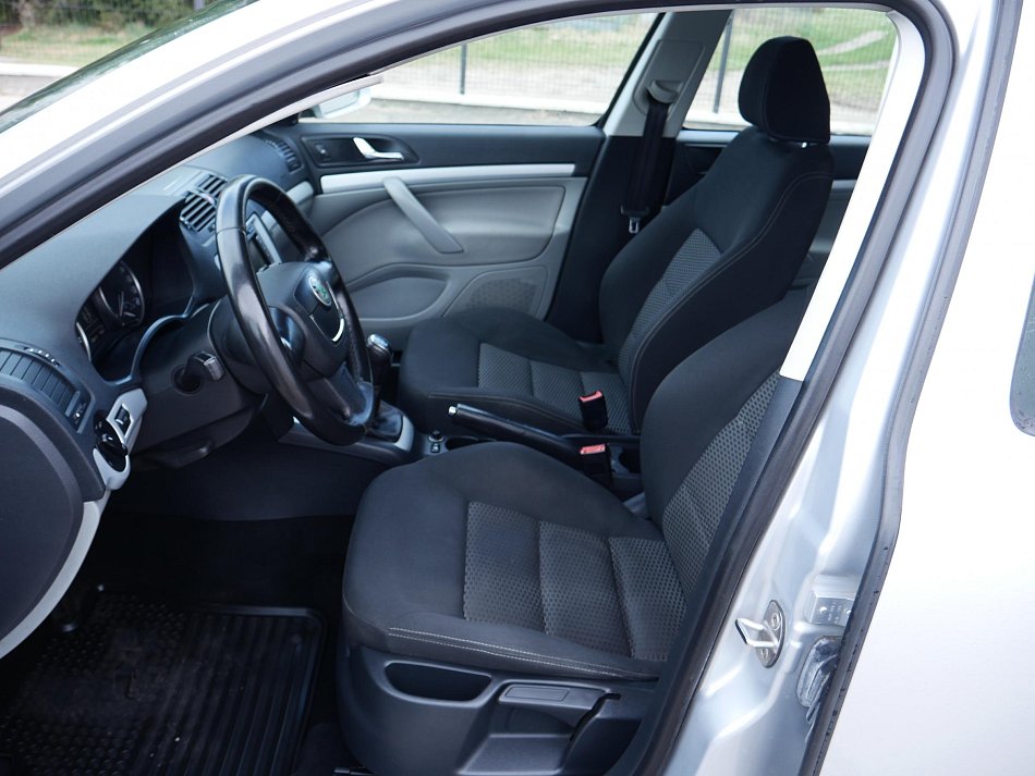 Škoda Octavia II 2.0TDi Ambition