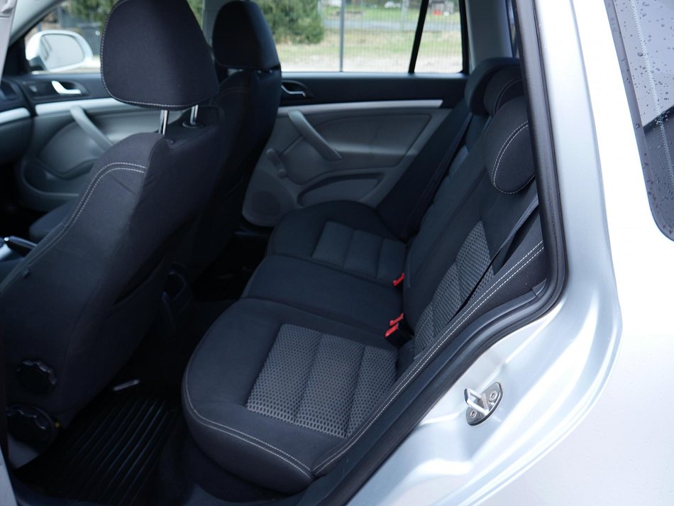 Škoda Octavia II 2.0TDi Ambition