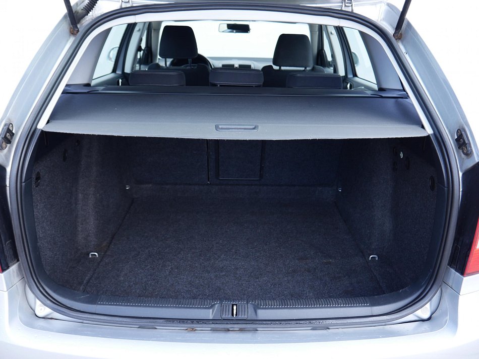 Škoda Octavia II 2.0TDi Ambition
