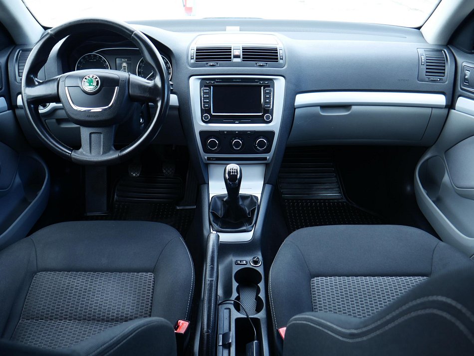 Škoda Octavia II 2.0TDi Ambition