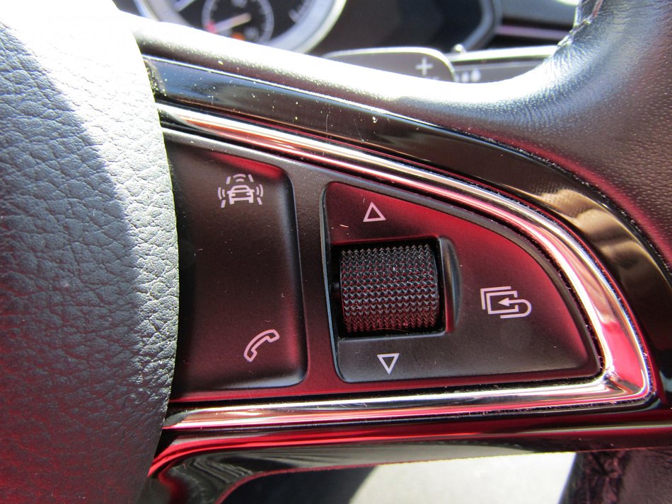 Škoda Superb III 2.0TSi  4x4