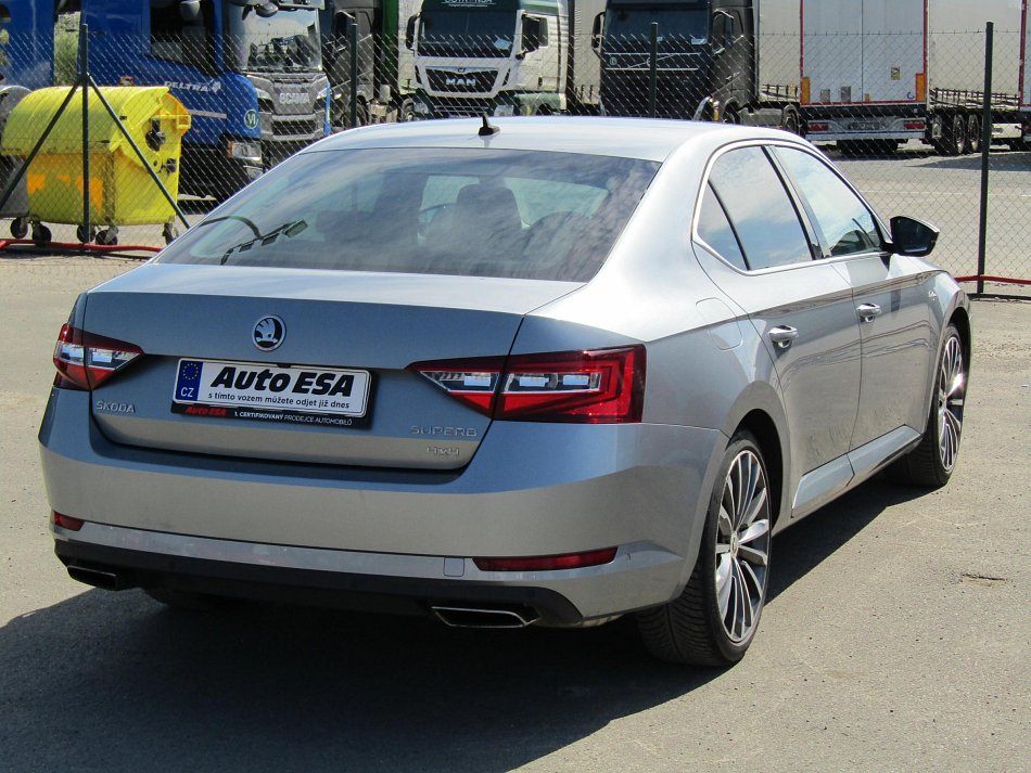 Škoda Superb III 2.0TSi  4x4