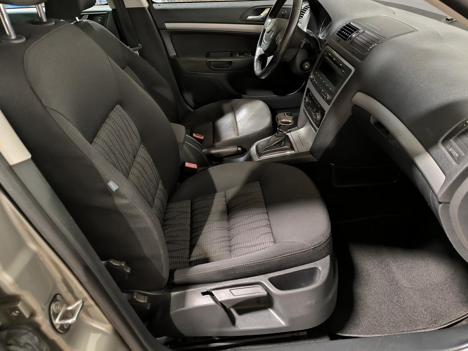 Škoda Octavia II 1.4 TSi Elegance