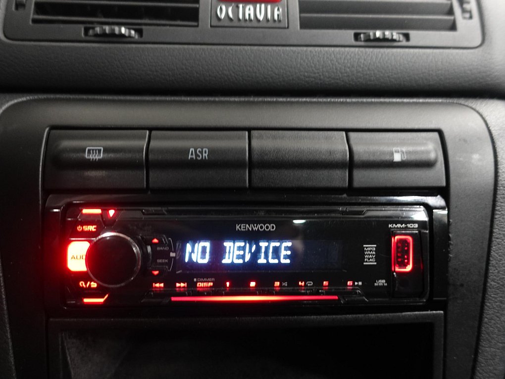 Škoda Octavia 1.6i Elegance