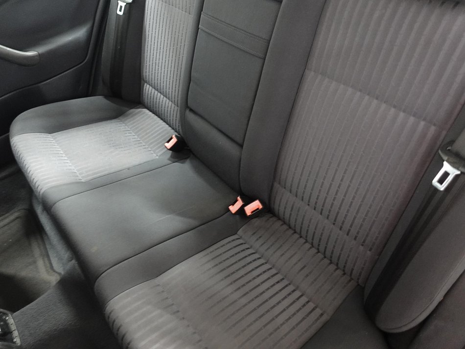 Škoda Octavia 1.6i Elegance