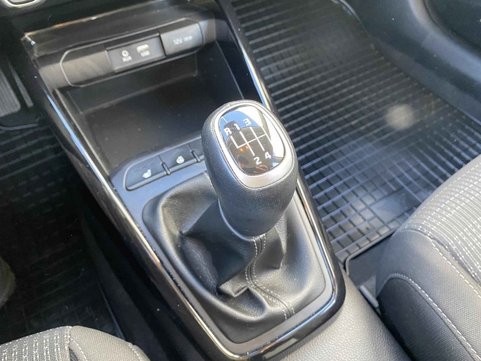 Kia Stonic 1.4 CVVT 