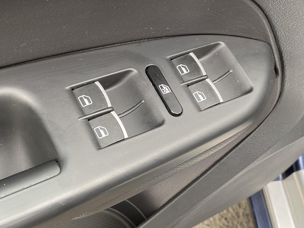 Volkswagen Touran 2.0 TDi 