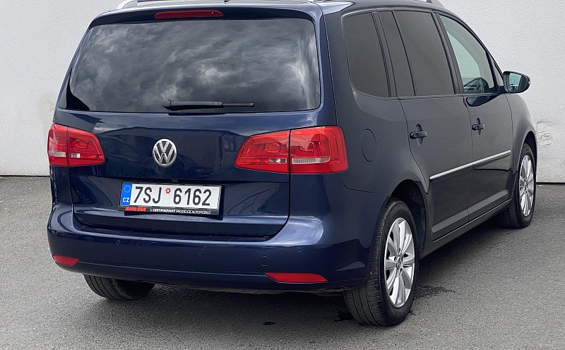 Volkswagen Touran 2.0 TDi 