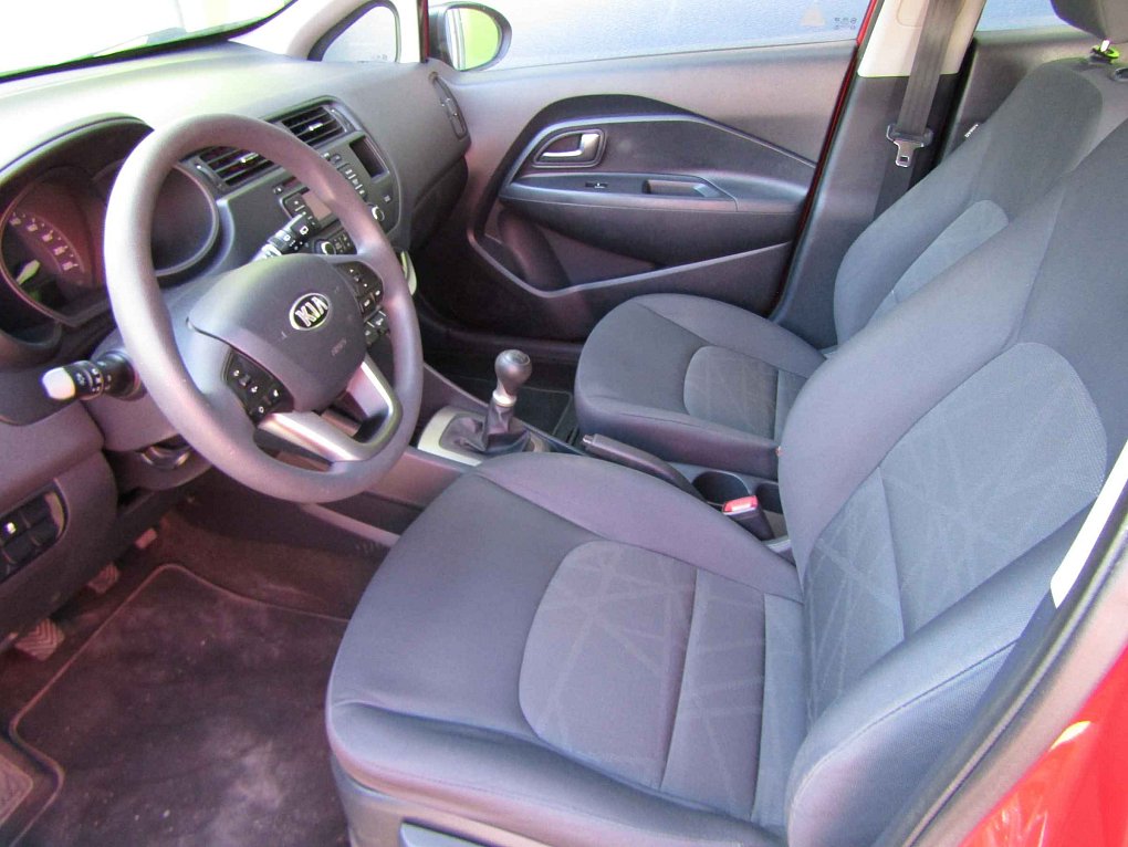 Kia Rio 1.2i 