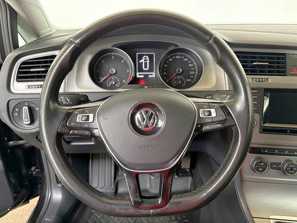 Volkswagen Golf 2.0 TDi 