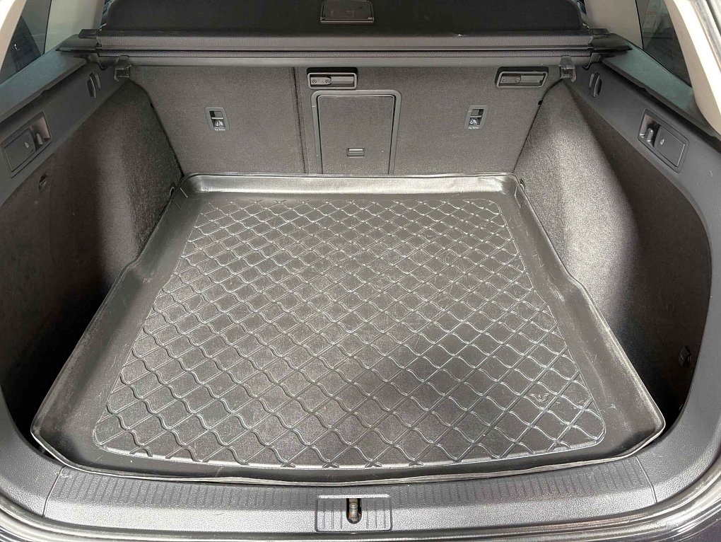 Volkswagen Golf 2.0 TDi 