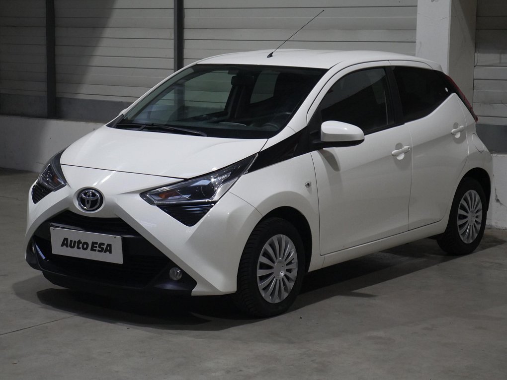 Toyota Aygo 1.0i 