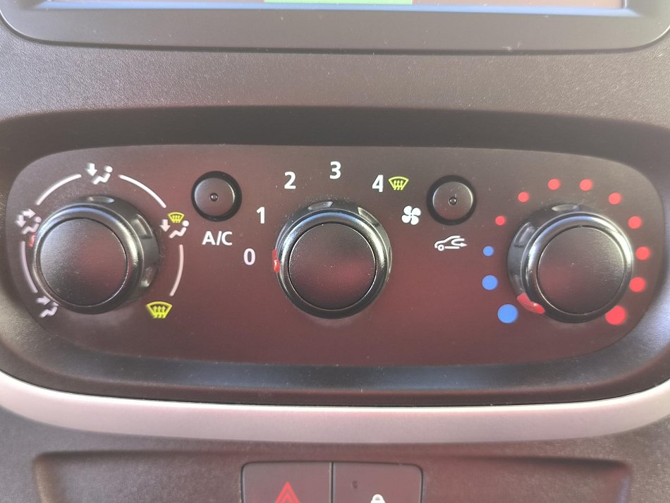 Renault Trafic 1.6dCi  DÍLNA