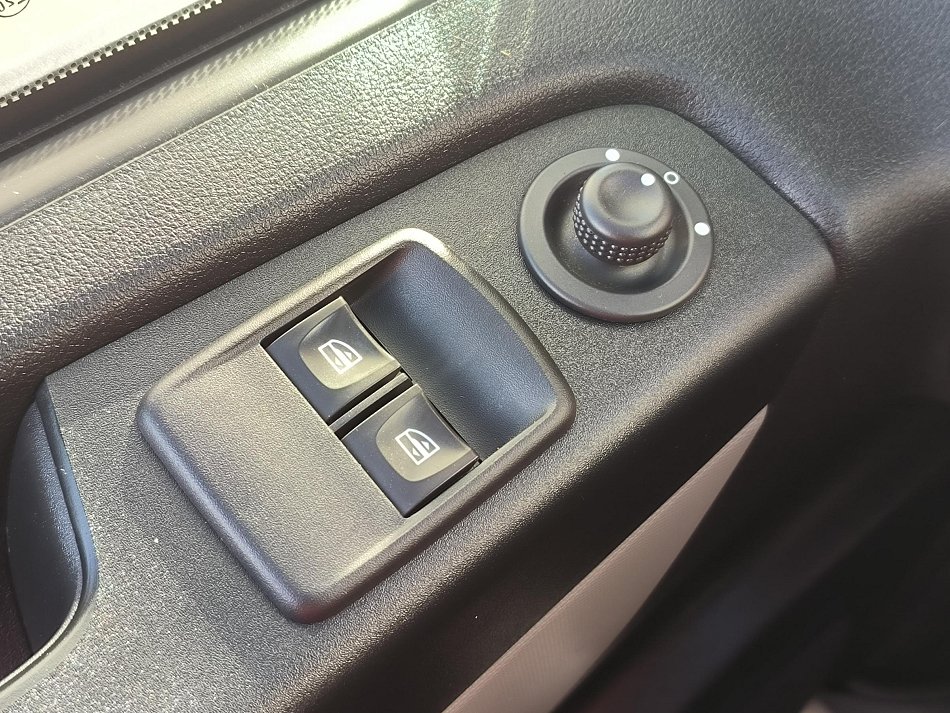 Renault Trafic 1.6dCi  DÍLNA