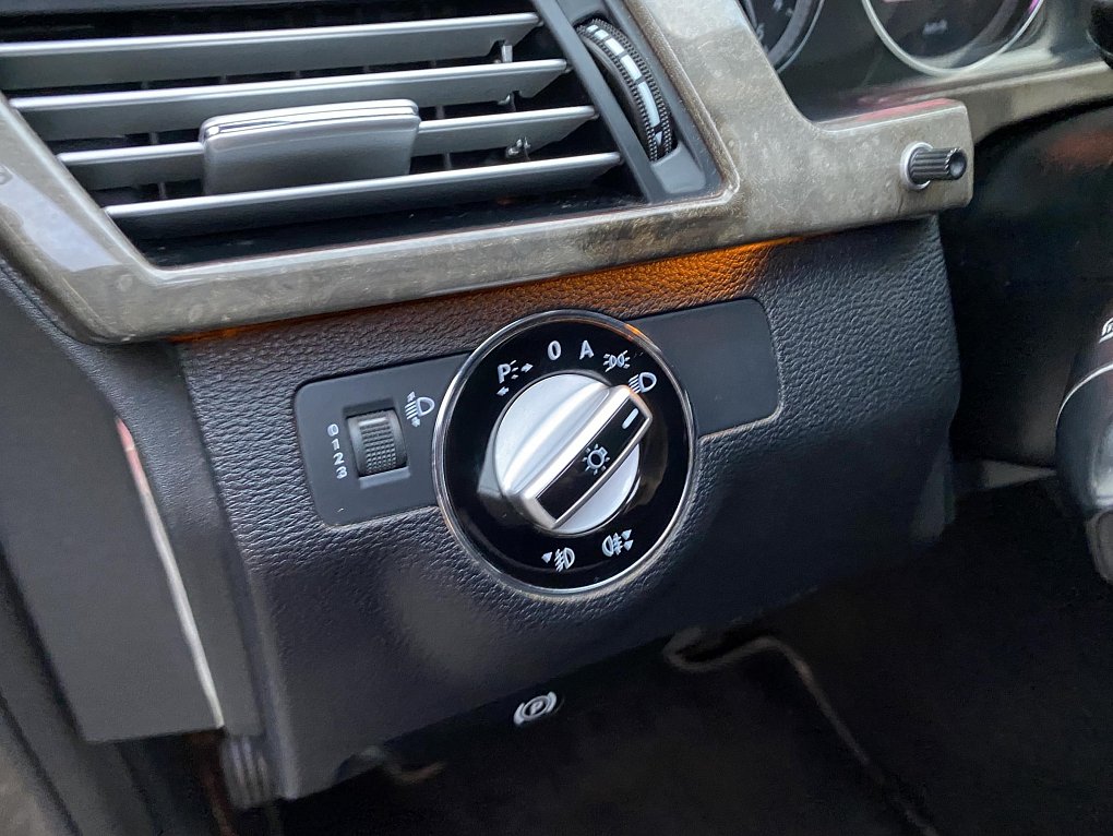 Mercedes-Benz Třída E 2.2 CDi Elegance E200