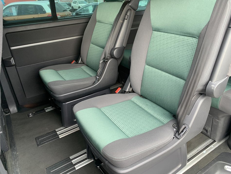 Volkswagen Multivan 2.5TDi Comfortline 7míst