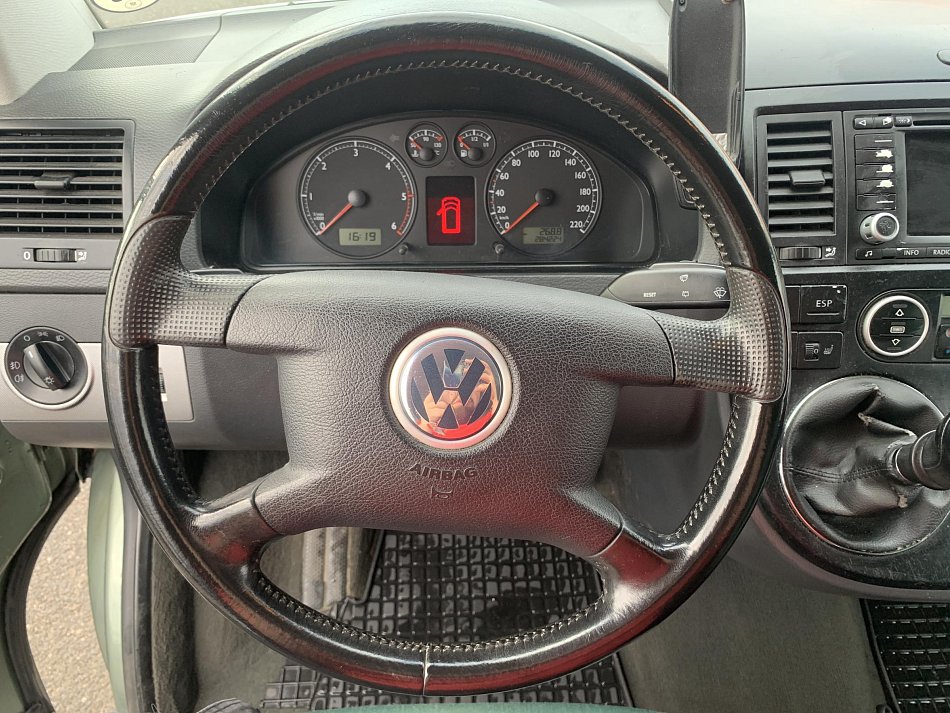 Volkswagen Multivan 2.5TDi Comfortline 7míst