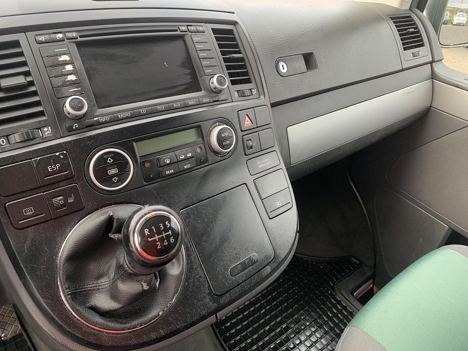 Volkswagen Multivan 2.5TDi Comfortline 7míst