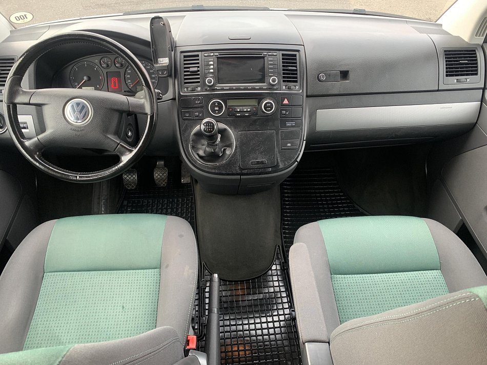 Volkswagen Multivan 2.5TDi Comfortline 7míst
