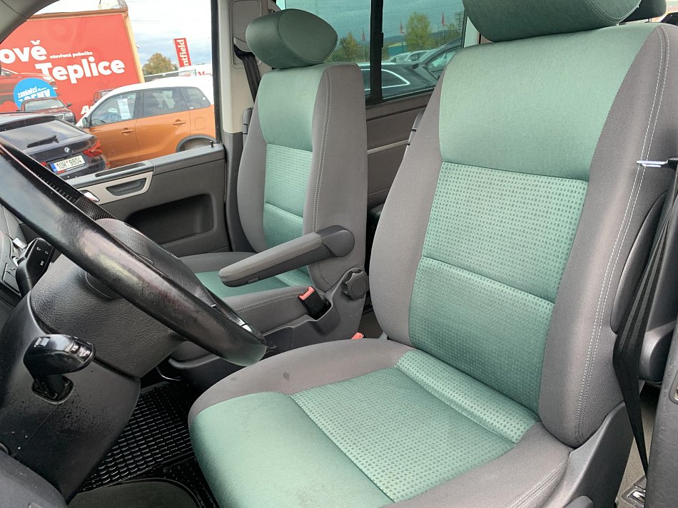 Volkswagen Multivan 2.5TDi Comfortline 7míst