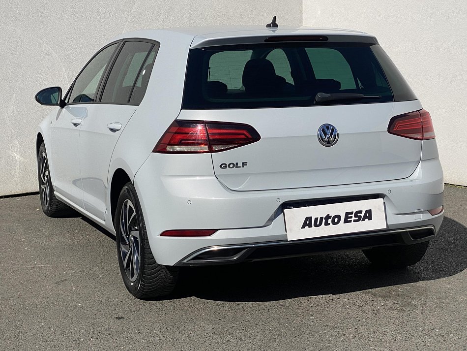 Volkswagen Golf 1.0TSi Join