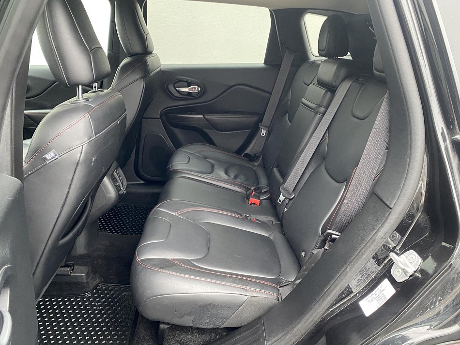 Jeep Cherokee 3.2 V6  4WD