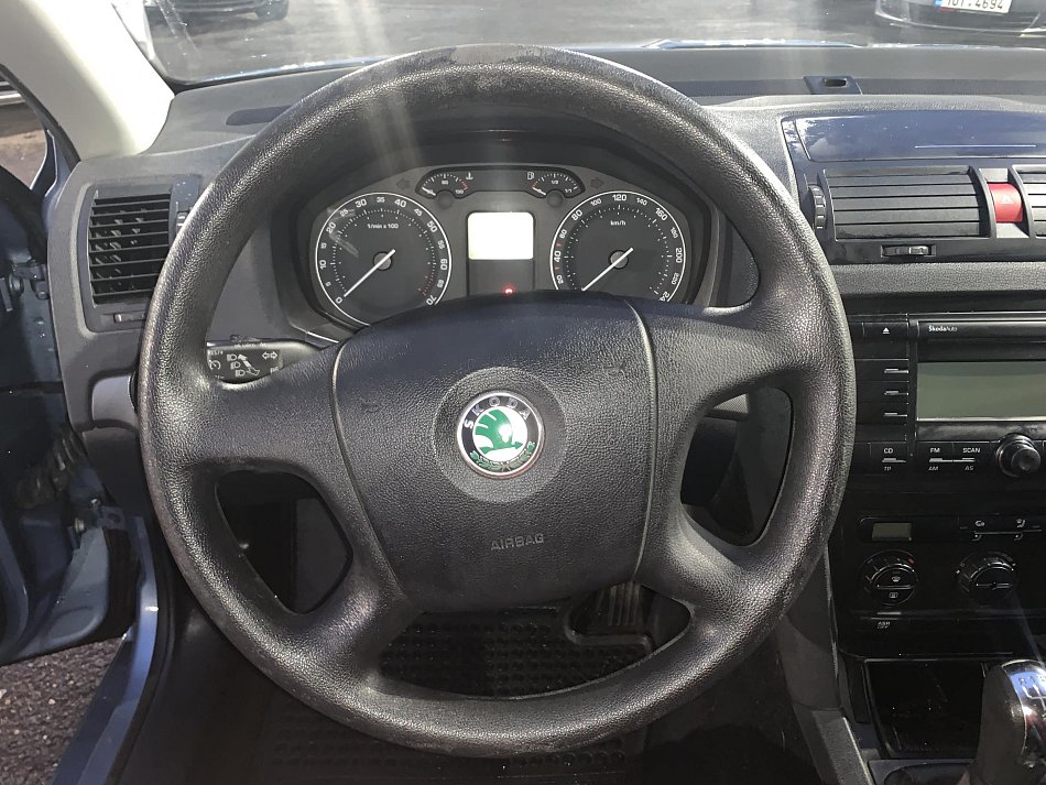 Škoda Octavia II 1.6 FSi Elegance