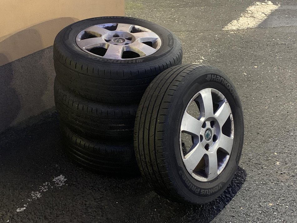 Škoda Octavia II 1.6 FSi Elegance