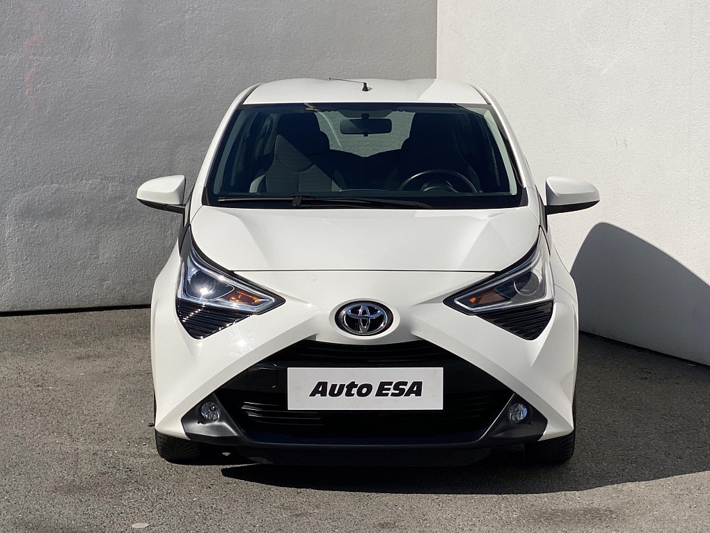 Toyota Aygo 1.0 VVT-i X-play