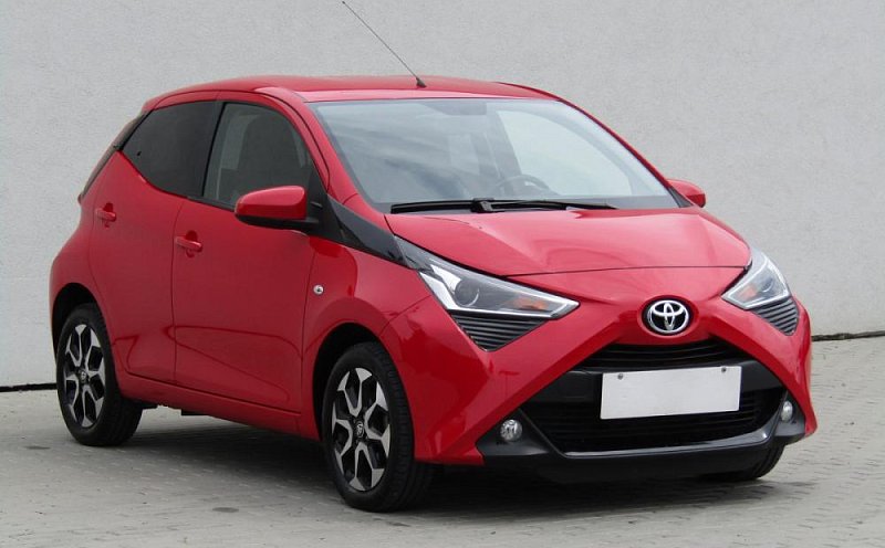 Toyota Aygo 1.0 X-play