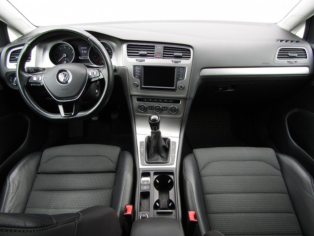 Volkswagen Golf 1.4TSI 