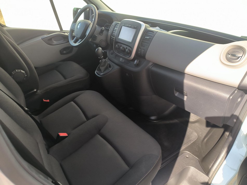 Renault Trafic 1.6dCi  DÍLNA SORTIMO