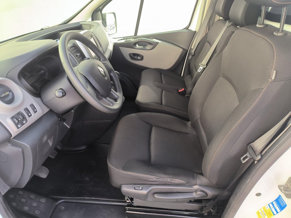 Renault Trafic 1.6dCi  DÍLNA SORTIMO