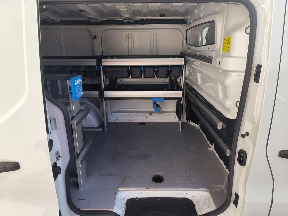 Renault Trafic 1.6dCi  DÍLNA SORTIMO